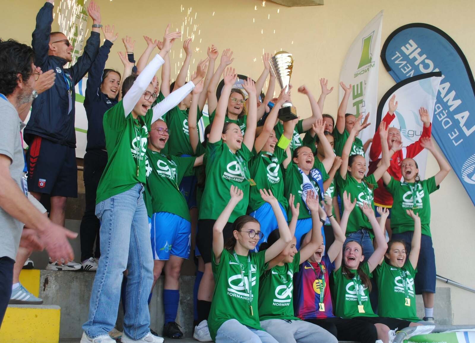 CHAMPIONNES