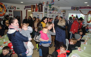 5c2927bdefc63_noel2018ecoledefoot19.JPG
