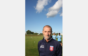 Sylvain le coach de l'équipe Fanion de l'ASV